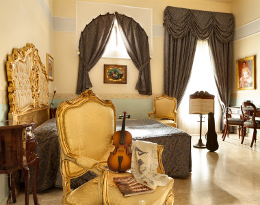 Luxury Art Resort Galleria Umberto - Napoli - 2012